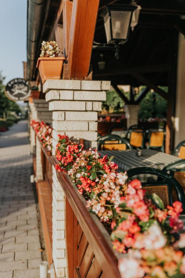 Korona And Restaurant Guest house 3*